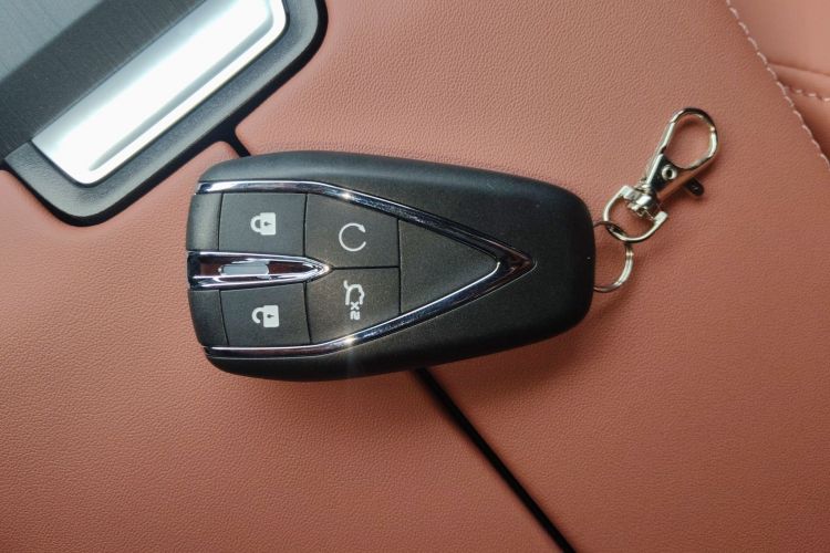 Used Changan CS75 PLUS 2024 3rd Generation Champion Edition 1.5T Intelligent Drive Dynamic Model