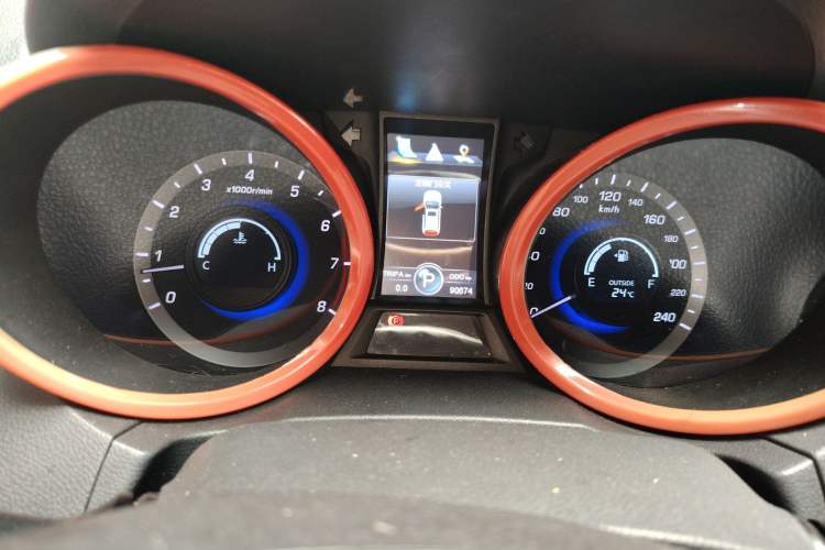 Used CHANGAN CS75 2014 1.8T Automatic Elite Model China IV Standard Instrument Cluster