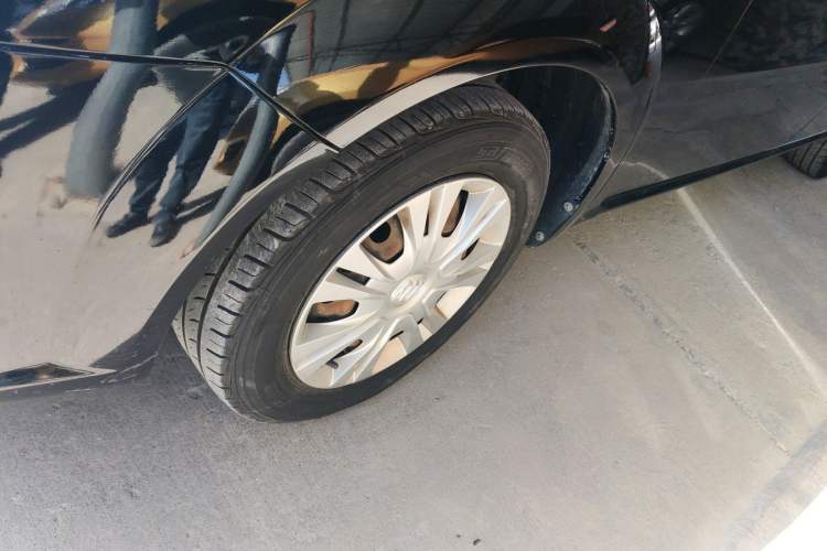 Used Buick Excelle 2015 1.5L Manual Classic Trim
