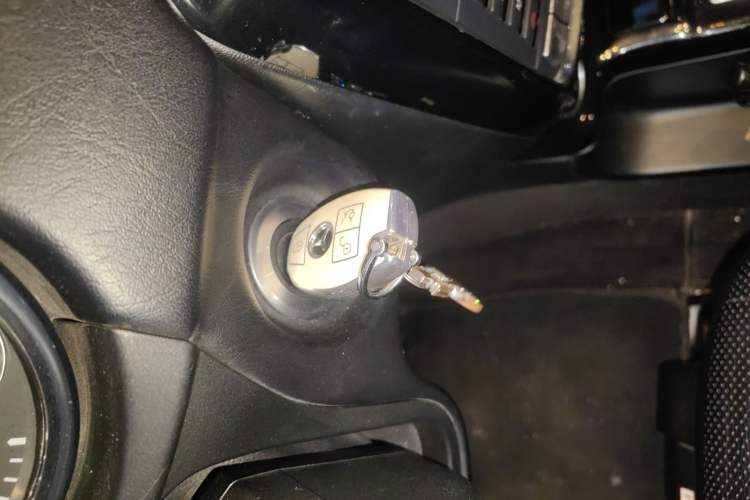 Used Mercedes-Benz G-Class 2013 G 500 Vehicle Key