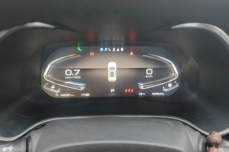 Used Wey VV6 2021 2.0T Two-Wheel Drive Smart Protection+
