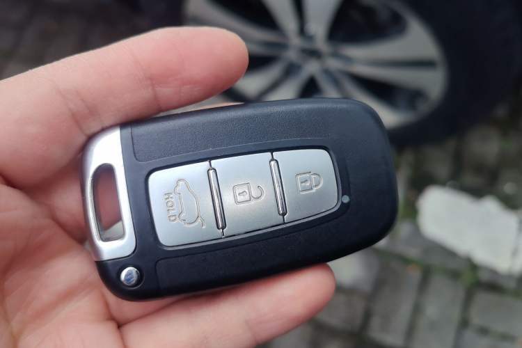 Used Kia Sportage R 2014 2.0L Automatic Two-Wheel Drive DLX
