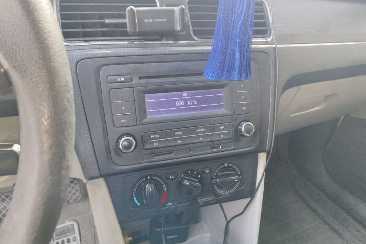 Used Skoda Rapid 2015 1.6L Automatic Smart Selection Model