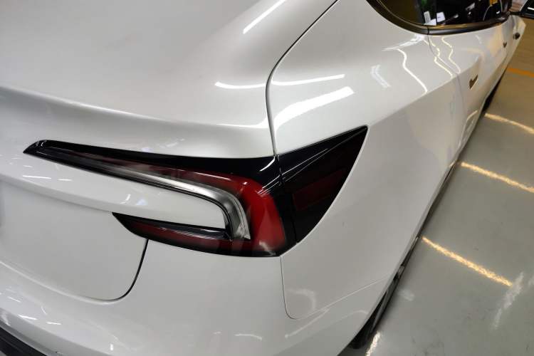 Used Tesla Model 3 2023 Rear-Wheel-Drive Version
