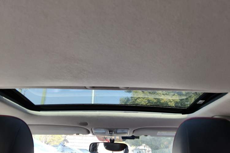 Used Kia KX Cross 2017 1.4L AT GLS
