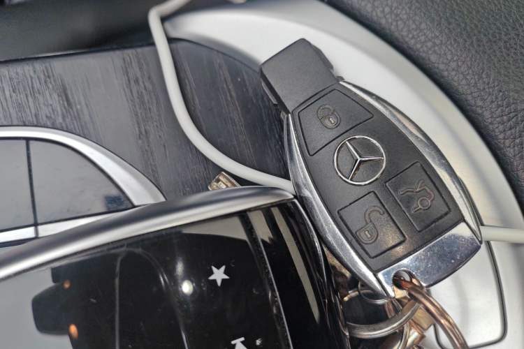 Used Mercedes-Benz C-Class 2018 C 200 L Sport Edition Vehicle Key