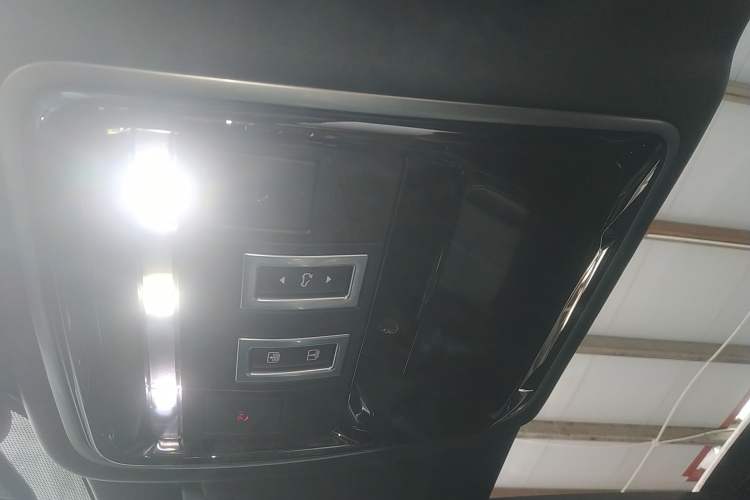 Used Land Rover Range Rover Velar 2020 P250 R-DYNAMIC S