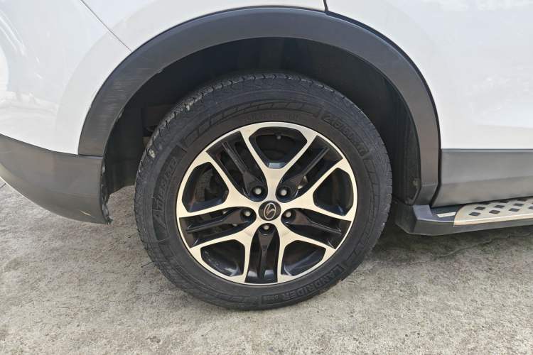 Used Soueast DX3 2016 1.5T CVT Prestige Edition Right Rear Wheel Hub