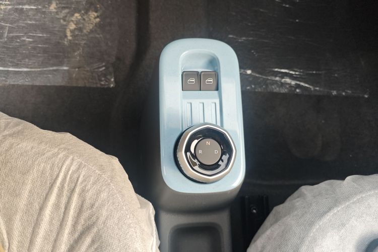 Used Geely Galaxy Panda 2024 Panda Mini 200km Endurance Bear
