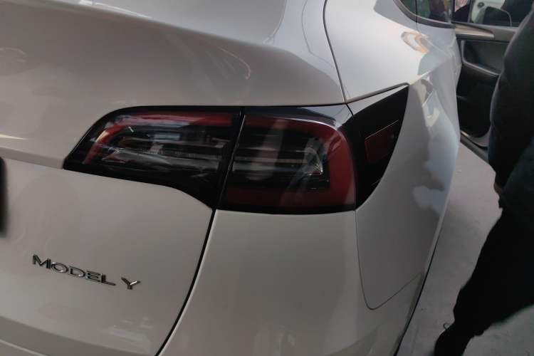 Used Tesla Model Y 2021 Standard Range Rear-Wheel Drive Version