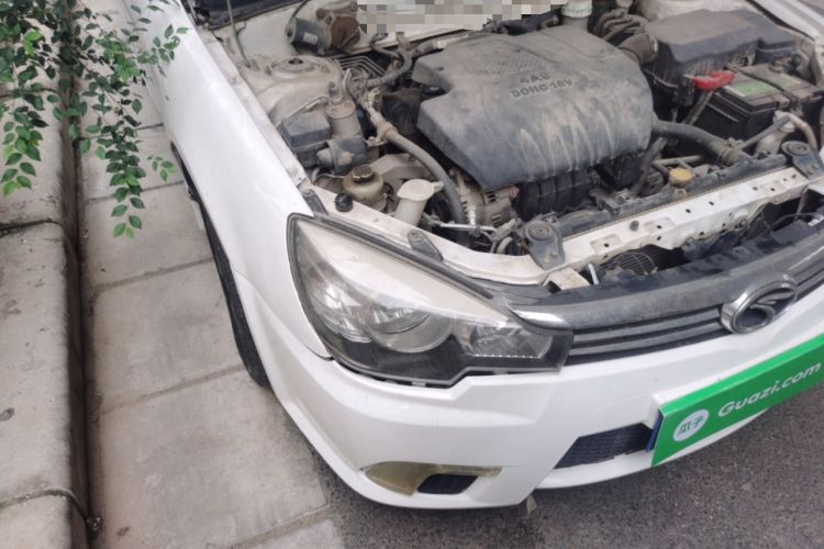 Used Soueast V3 Lingyue 2012 Revised Version 1.5L Manual – Style Edition
