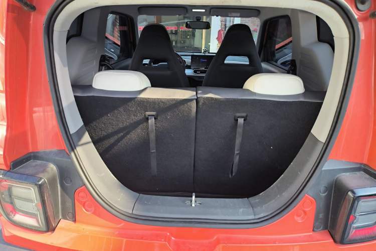 Used Geely Galaxy Panda 2025 210km Panda Rider Trunk