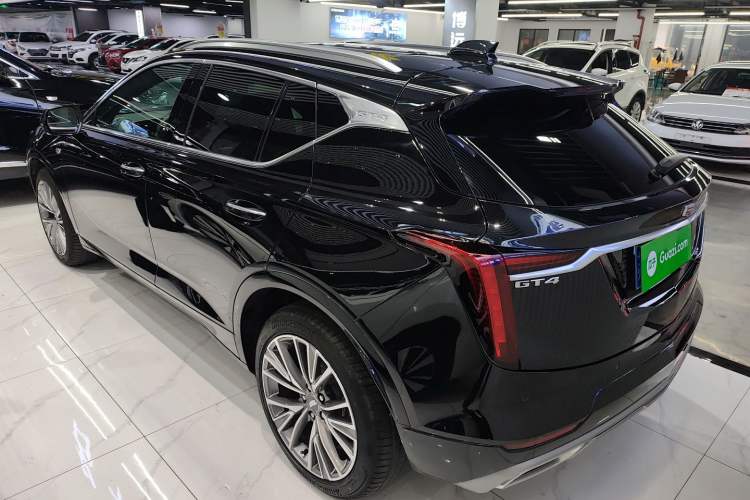 Used Cadillac GT4 2023 25T Luxury Model Exterior 2