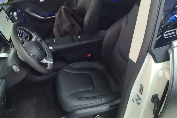 Used smart #1 2024 Dynamic Standard Edition Left Front Seat