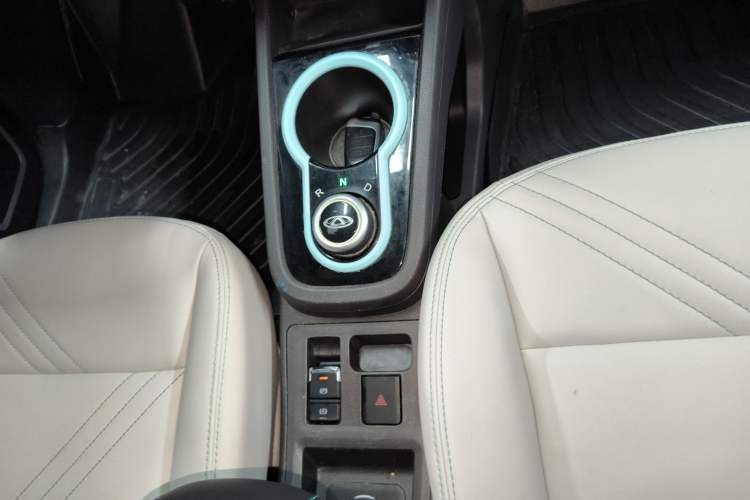 Used Chery QQ Little Ant 2021 200 000 Yuan "Ant Fan" Edition Energized Version NMC Lithium Battery 301 km