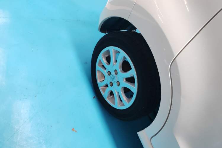 Used Suzuki Alto 2013 1.0L Automatic Luxury Model Right Rear Wheel Hub