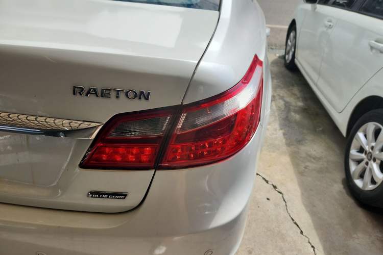 Used Changan Raeton 2014 1.8T Automatic Prestige Anniversary Edition China IV Standard
