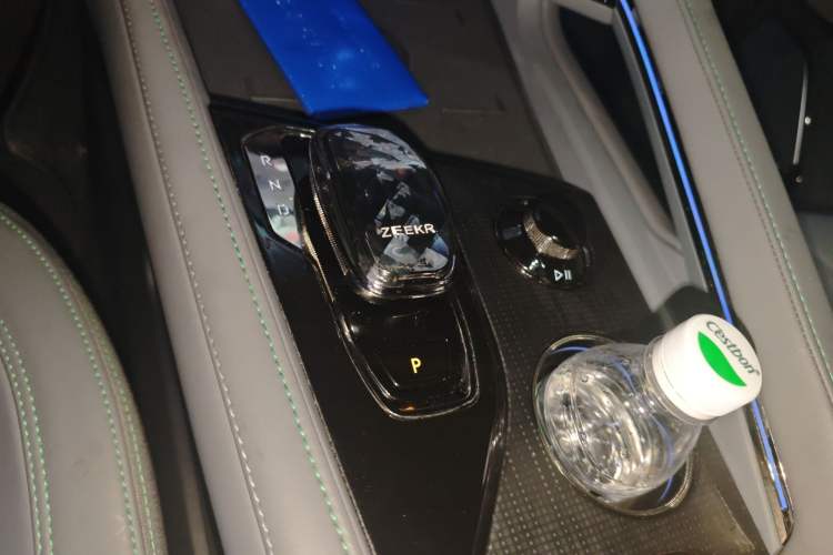 Used Zeekr 001 2022 Long-Range Dual-Motor WE Edition Gear Lever