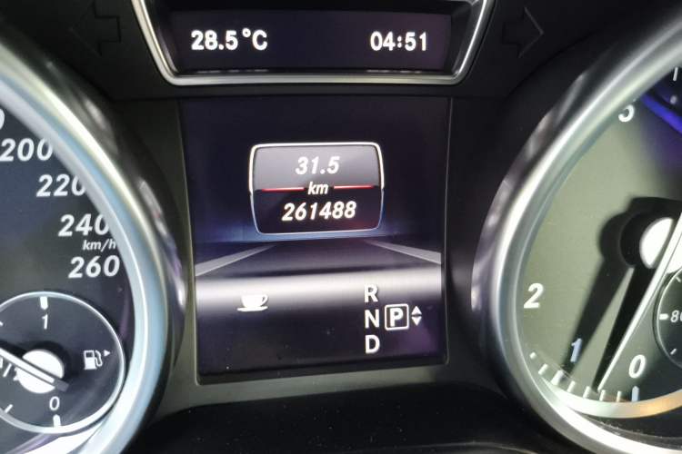 Used Mercedes-Benz M-Class 2012 ML 300
