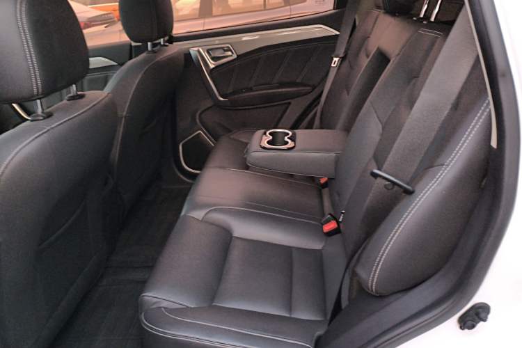 Used Geely Auto Vision X6 2016 1.8L Manual Luxury Model