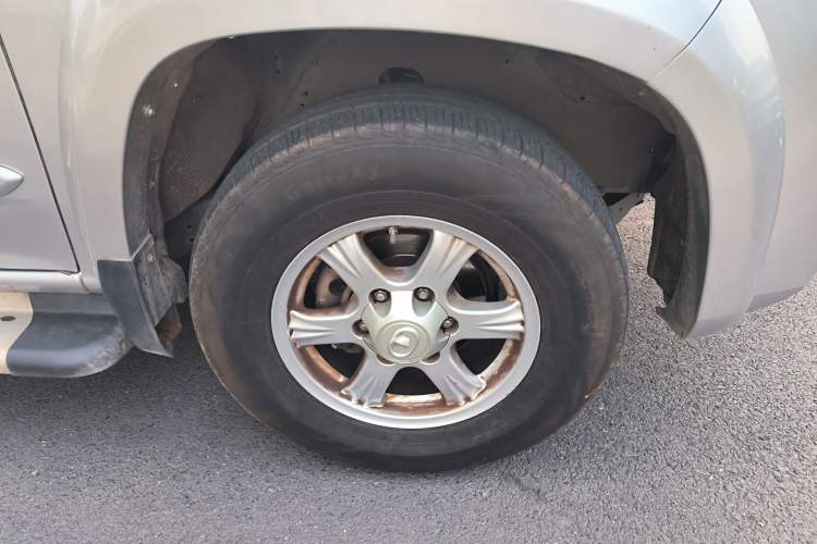 Used Great Wall Wingle 6 2017 2.0T Diesel 4x4 Elite Version 4D20D Right Front Wheel Hub