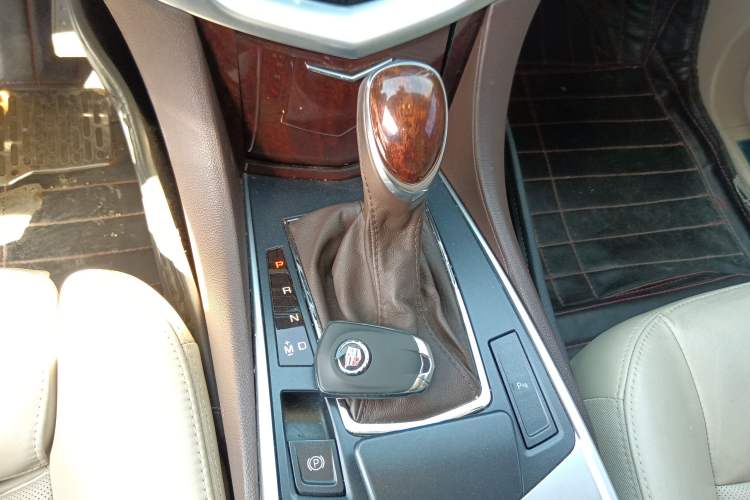 Used Cadillac SRX 2015 3.0L Elite Model
