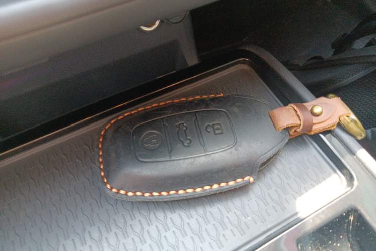 Used Hongqi E-QM5 2024 610 km PLUS Vehicle Key