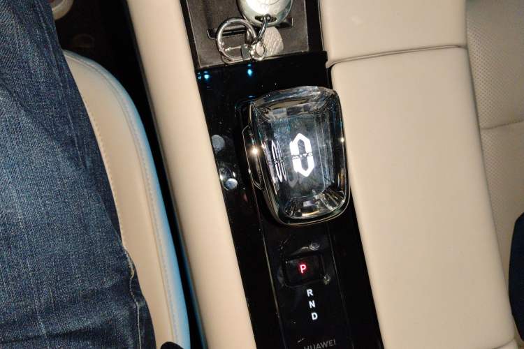 Used Hima AITO M5 2022 Extended-Range Four-Wheel Drive Performance Version
