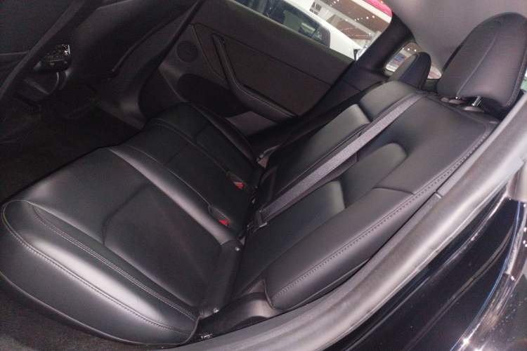 Used Tesla Model Y 2023 Rear-Wheel-Drive Version
