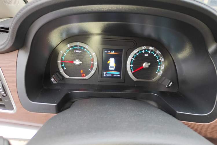 Used FORTHING Lingzhi 2020 M5L 1.6L Luxury 7-Seater Instrument Cluster