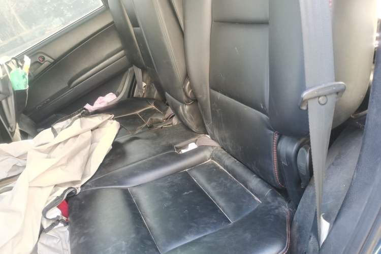 Used SsangYong Actyon 2014 2.3L Two-Wheel Drive Automatic Elite Gasoline Version
