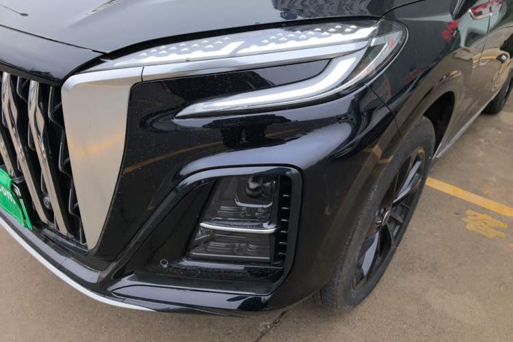 Used Hongqi HS3 PHEV 2025 Model 125km Jingwei 2 Millionth Anniversary Edition
