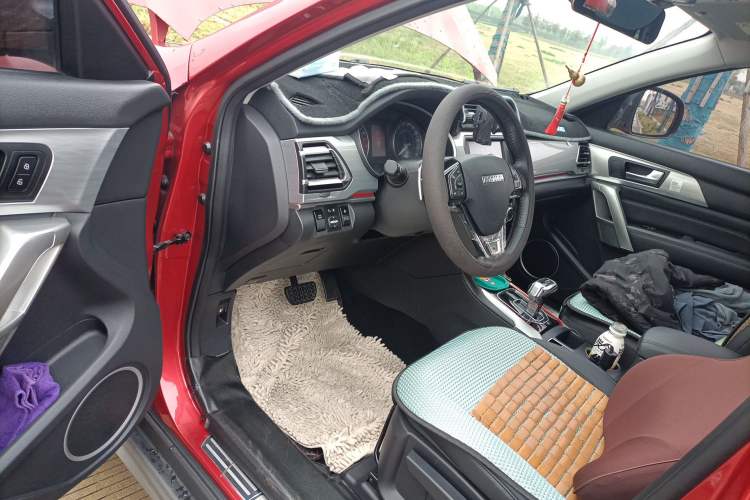 Used Haval H2 2018 Blue Label 1.5T Dual-Clutch Two-Wheel-Drive Elite Model