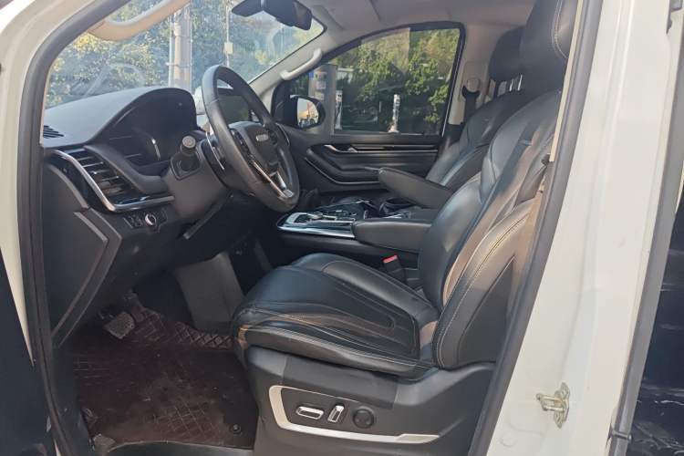 Used SAIC MAXUS G20 2021 PLUS 2.0T Gasoline Automatic Luxury Edition