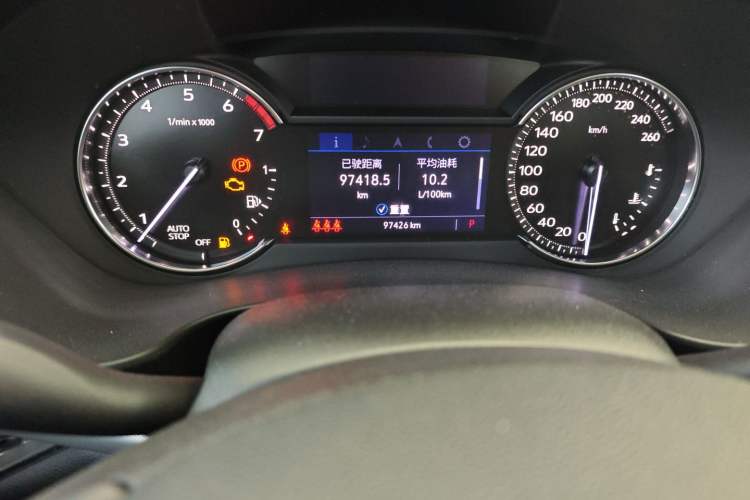 Used Cadillac XT4 2020 28T Two-Wheel-Drive Leading Version Odometer Close Up