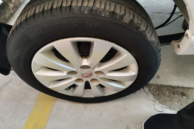 Used Jinbei Gold Hiace M Classic 2023 1.5L Engineering Lion Passenger Vehicle 5/6/7 Seats Exterior 5