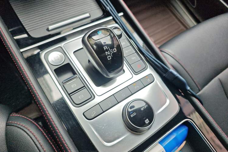 Used BYD Tang New Energy 2019 EV600 Two-Wheel Drive Smart Connectivity Deluxe Model Gear Lever