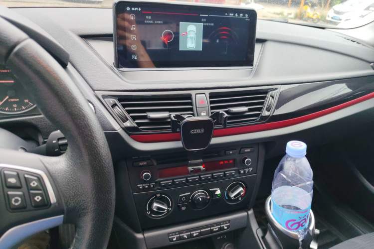 Used BMW X1 2015 sDrive18i Fashion Upgrade Edition Audio And AC Panel