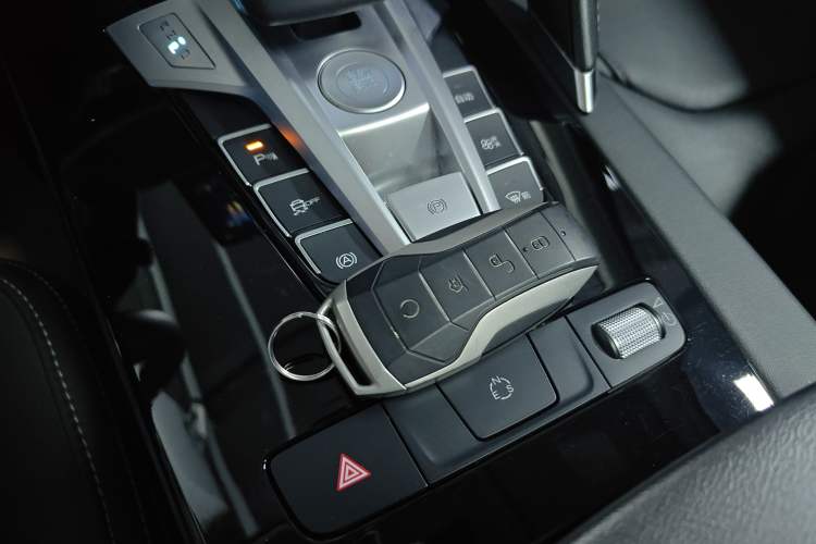 Used BYD Song Pro 2019 1.5T Automatic Elite Edition Interior 1