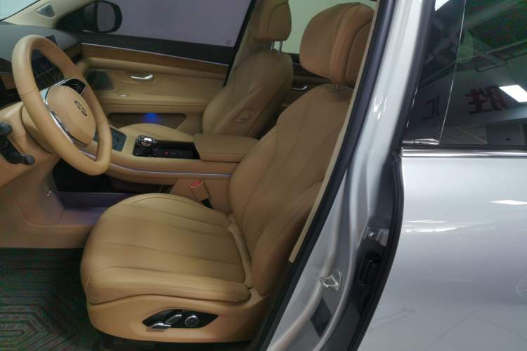 Used Hima AITO M7 2024 1.5T Intelligent Driving Rear-Drive Max Edition 6 Seats Left Front Seat