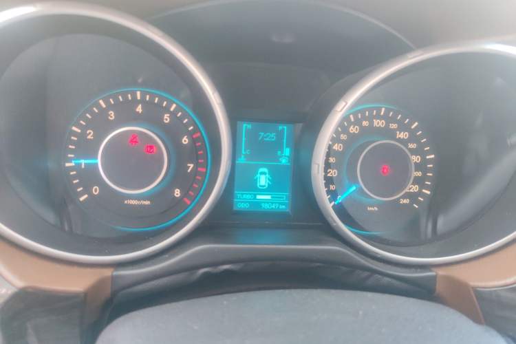 Used BAIC Weiwang S50 2016 1.5T Manual Joyful Luxury Edition Instrument Cluster