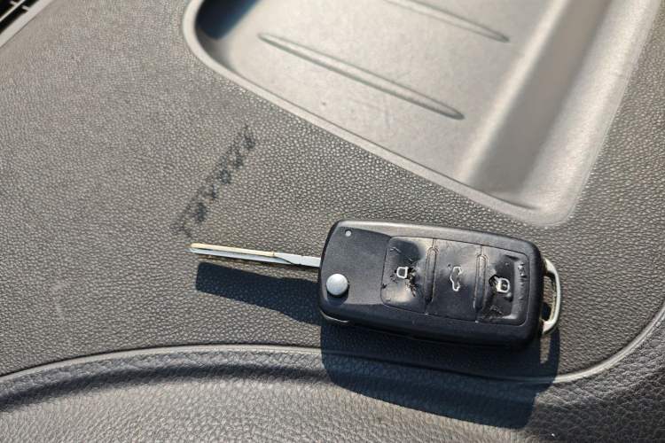 Used Volkswagen Tiguan 2013 1.8 TSI Automatic All-Wheel Drive Luxury Model Vehicle Key