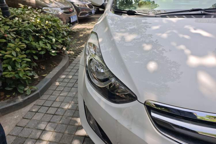 Used Hyundai Elantra (5th Generation / Langdong) 2015 1.6L Automatic Fashion Model