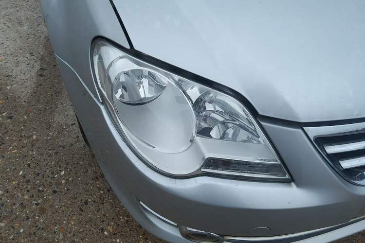 Used Volkswagen Bora 2012 1.6L Manual Fashion Edition Right Front Headlight