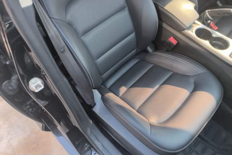 Used Geely Auto Emgrand GL 2017 1.8L Manual Elite Model
