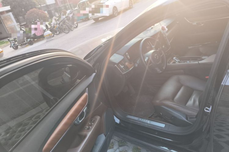 Used Volvo S90 2024 B5 Zhiyi Luxury Edition