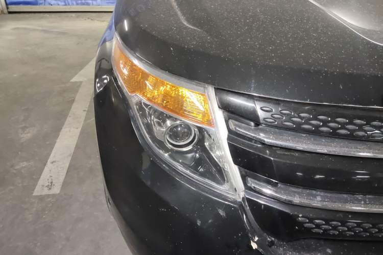 Used Ford Explorer 2013 3.5L Deluxe Model