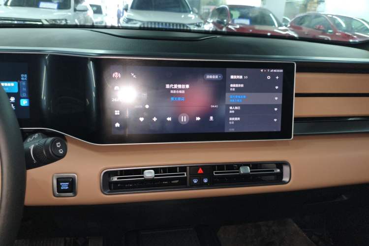 Used Geely Auto icon 2023 1.5TD Chocolate Smoothie Edition
