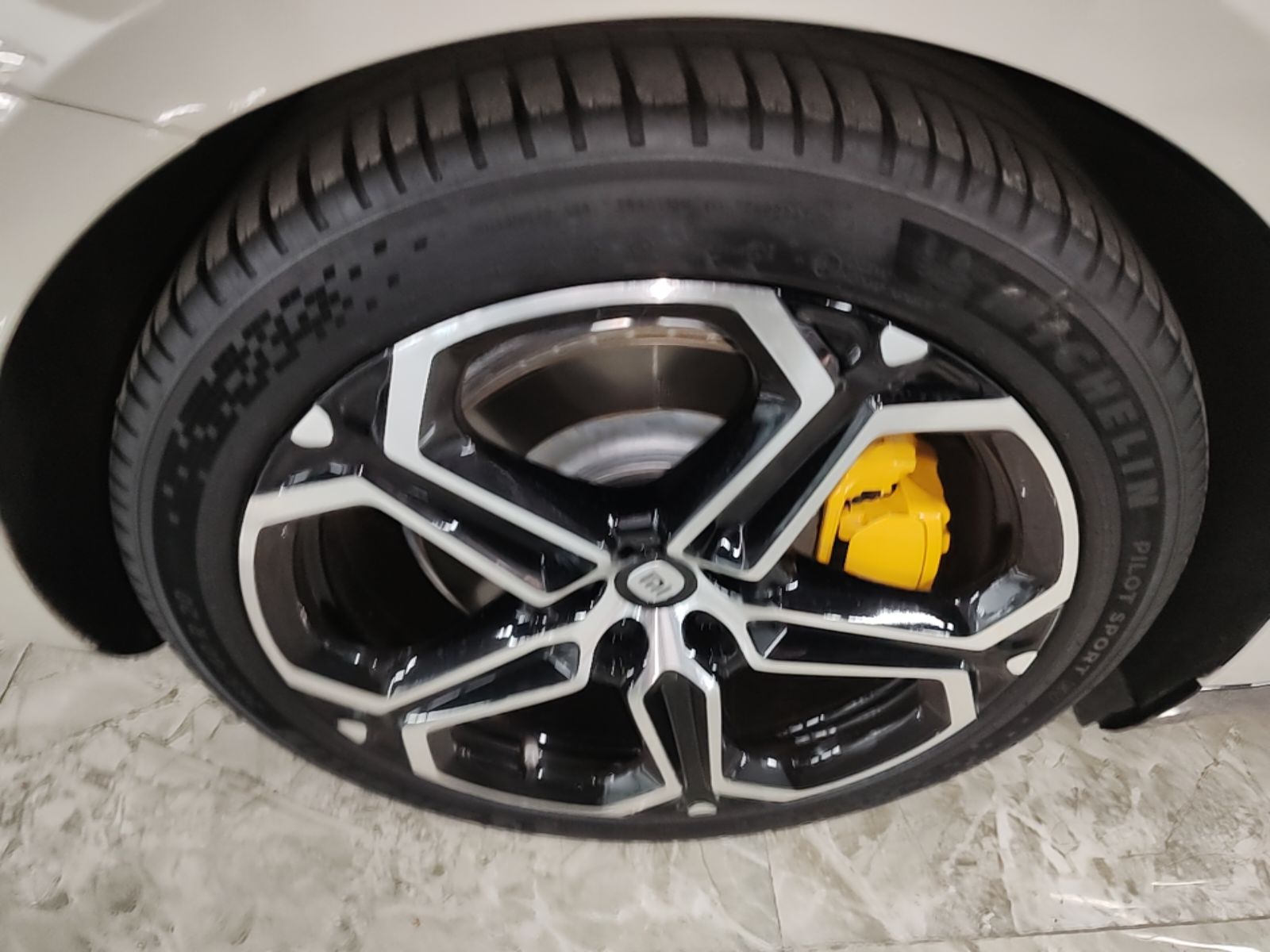Xiaomi Auto SU7 2024 Four-Wheel Drive Ultra-Long Range Advanced Intelligent Driving Max Edition — снимка 11