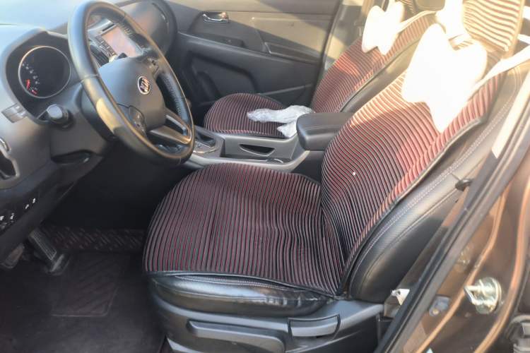 Used Kia Sportage R 2015 2.0L Automatic Two-Wheel Drive DLX Model Left Front Seat